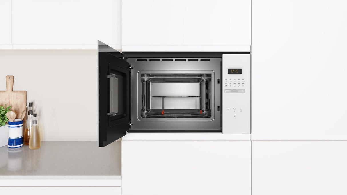 Balay Microondas encastrable sin marco, 38 cm, 25 l, Aqualisis, Ap. lateral izquierda, Cristal blanco, 8 recetas, Programación electrónica paro, Plato giratorio 31,5 cm, Con grill