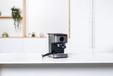 Black+Decker BXCO850E - Cafetera espresso, 20bar, 1 o 2 cafés, función vapor, paro automático, cantidad programable, sistema extra cream, 1.5l, acabado antihuellas en acero inox, 850W