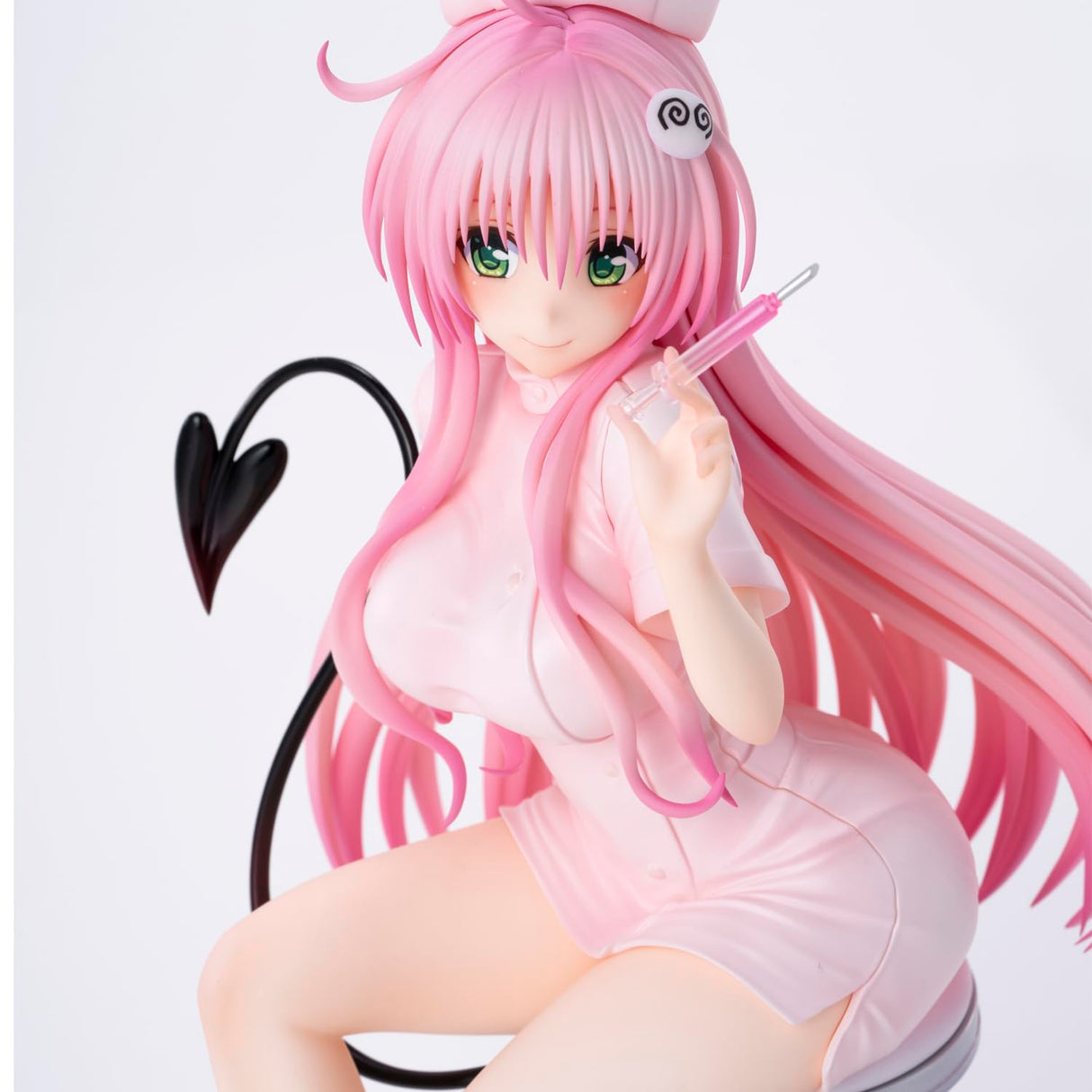 To Love-Ru Darkness statuette PVC Lara Satalin Deviluke Nurse Cos 26 cm