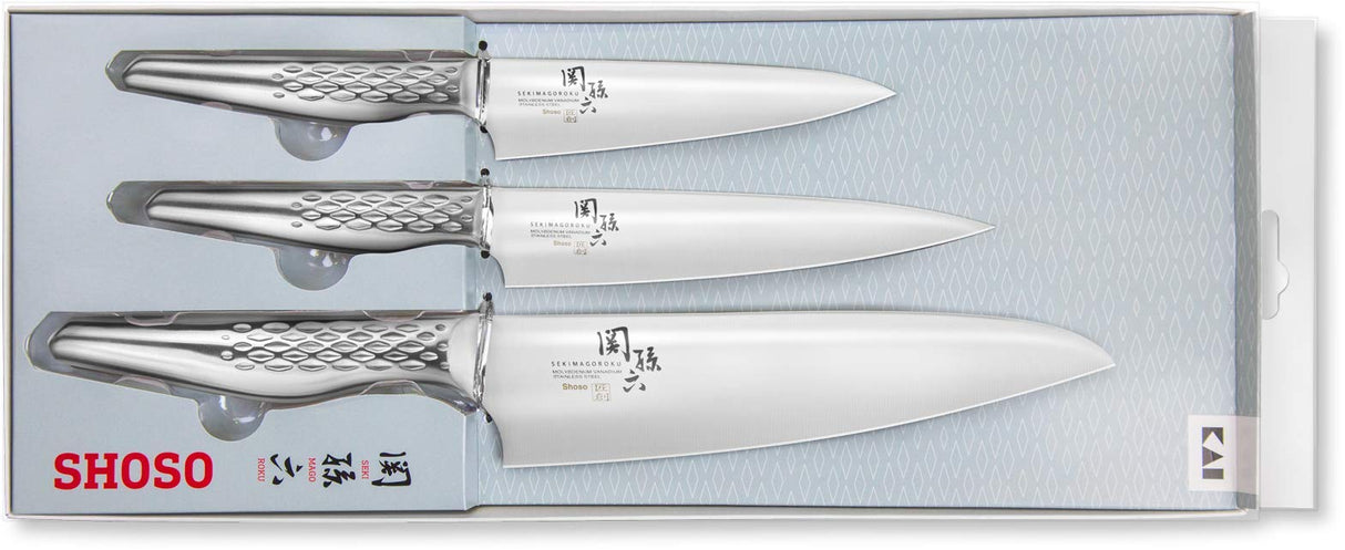 KAI Seki Magoroku Shoso Juego de cuchillos 3 piezas - Cuchillo multiusos de 12 cm, Cuchillo multiusos de 15 cm, Cuchillo de chef de 18 cm - Acero 5CR15MoV 56 (±1) HRC - Mango de acero inoxidable 18-8