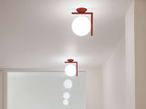 Flos IC Lights Ceiling/Wall 2 F3179035 - Lámpara de pared (latón y cristal opalino, 60 W, soporte: 38,1 x 11 cm, diámetro de la bola: 30 cm), color rojo