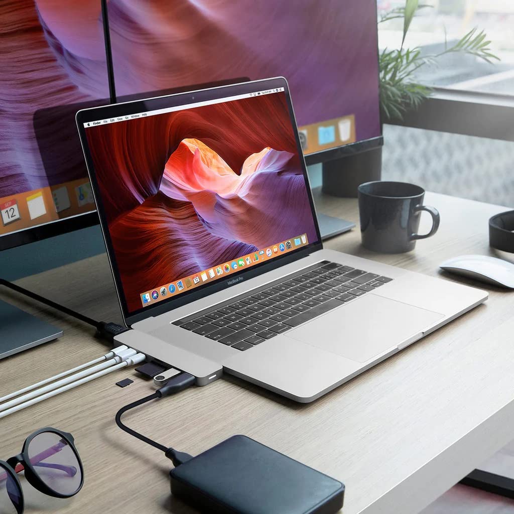 Hyper Pro - 8 en 2 con 8 HDMI 4K USB 3.0 USB-C Mini DisplayPort y Lector de Tarjetas SD y Micro SD - Plata