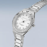 BERING 18936-704 Reloj de Cuarzo para Mujer con Caja de Acero Inoxidable Plateado de 36 mm, Esfera Blanca, Brazalete y Detalles de Acero Inoxidable, Resistencia al Agua de 10 ATM