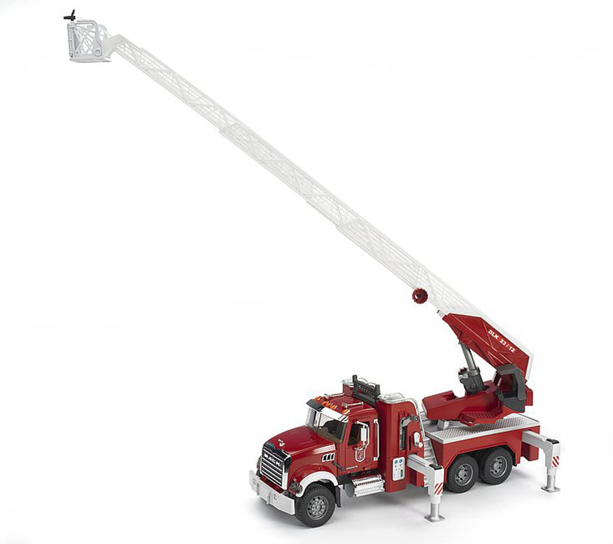 bruder 02821 - Camión de bomberos Mack Granite con bomba - 1:16 Vehículo, Camión de bomberos, Llamada de emergencia, Camión de bomberos, Juguete