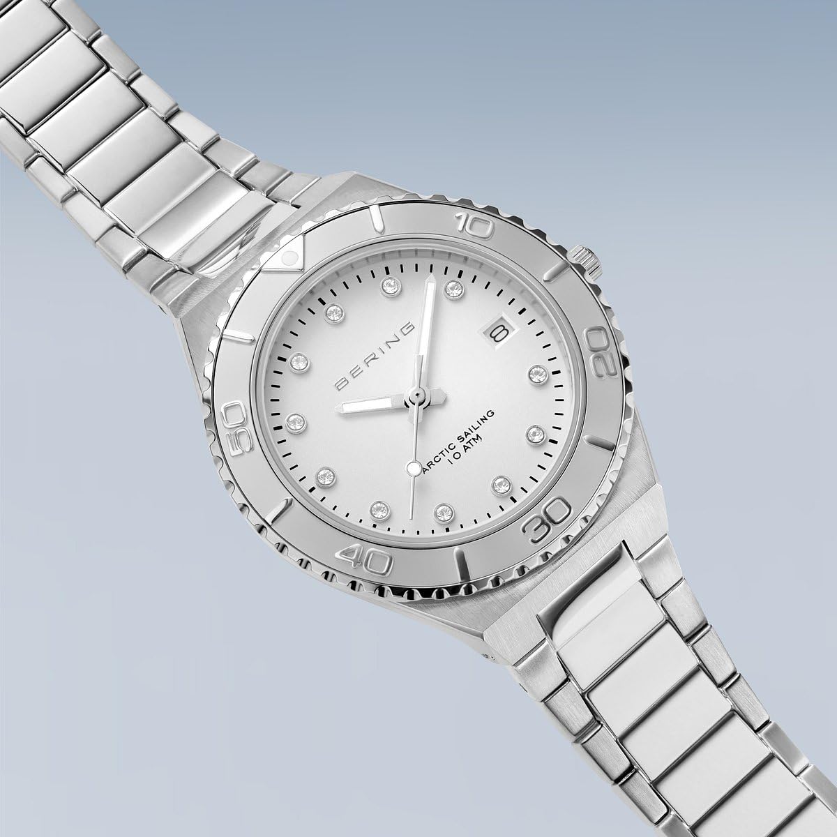 BERING 18936-704 Reloj de Cuarzo para Mujer con Caja de Acero Inoxidable Plateado de 36 mm, Esfera Blanca, Brazalete y Detalles de Acero Inoxidable, Resistencia al Agua de 10 ATM