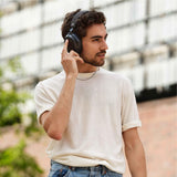 Sennheiser Auriculares MOMENTUM 4 Wireless, auriculares Bluetooth para llamadas nítidas con cancelación de ruido adaptativa, 60 horas de duración de la batería, sonido personalizable – Negro