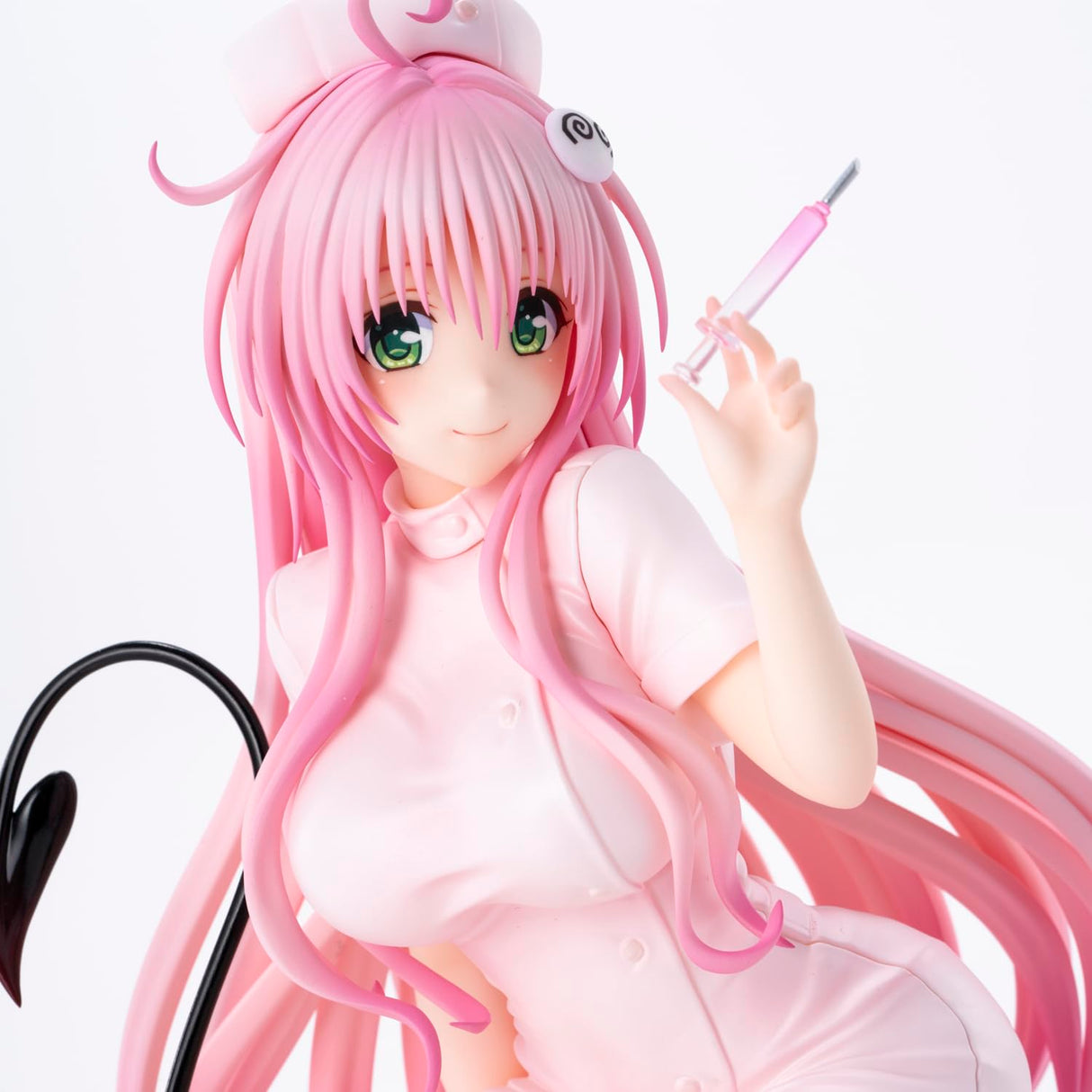 To Love-Ru Darkness statuette PVC Lara Satalin Deviluke Nurse Cos 26 cm