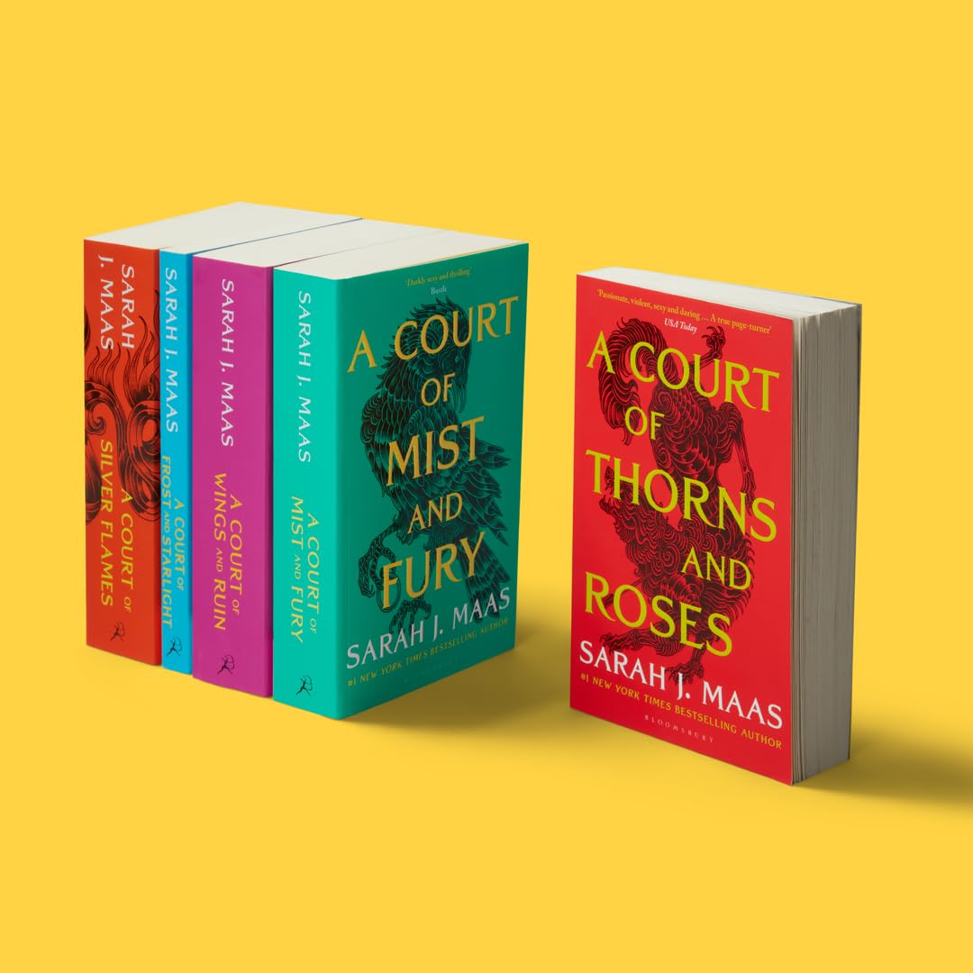 A Court of Thorns and Roses Paperback Box Set (5 books): The first five books of the hottest fantasy series and TikTok sensation: 1-5