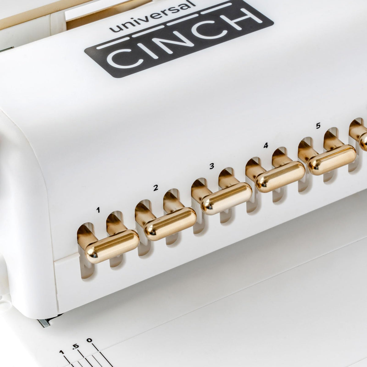 WRMK 60001185 Universal Cinch Máquina de encuadernación profesional, 20 tipos de encuadernaciones, guía de calibración y regla de centrado, blanco y dorado