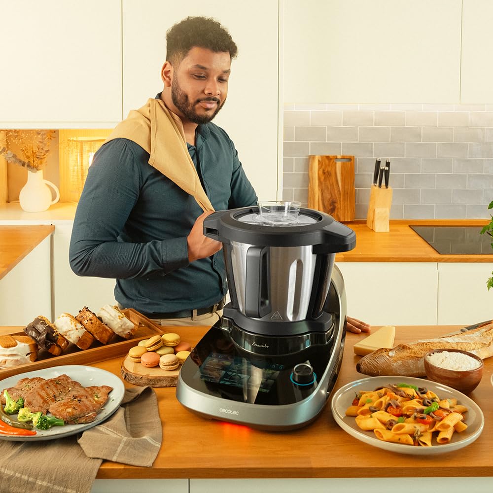 Cecotec Robot de Cocina Multifunción con Dispensador de Alimentos Mambo CooKing Total Gourmet. 2200W, 45 Funciones, Miles de Recetas Guiadas, Jarra Unique de 4,5L y Jarra Victory de 5L, Accesorios