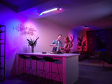 Philips Hue White & Color Ambiance Centris de 4 focos, regulable, 16 millones de colores, controlable mediante app, compatible con Amazon Alexa, blanco