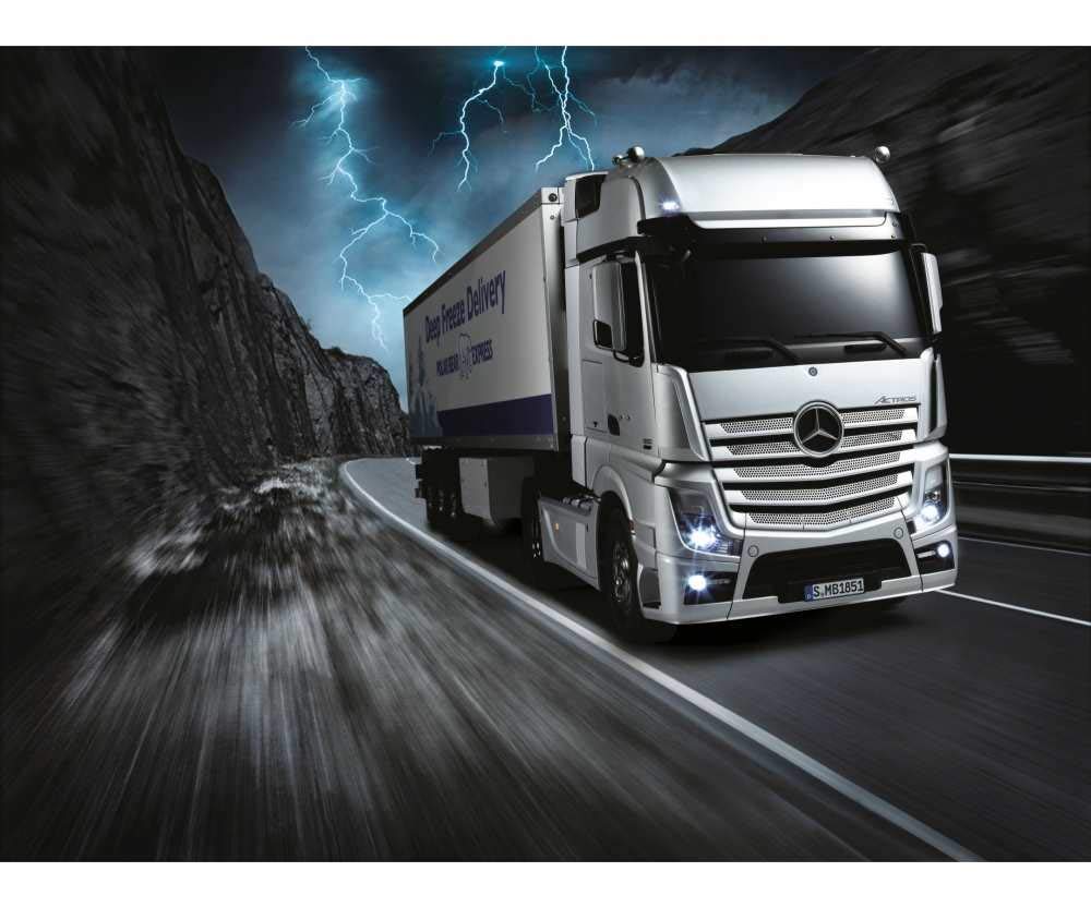 Tamiya Mercedes-Benz Actros 1851 GigaSpace - 1:14 RC camión de juguete