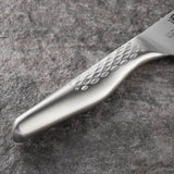 KAI Seki Magoroku Shoso Juego de cuchillos 3 piezas - Cuchillo multiusos de 12 cm, Cuchillo multiusos de 15 cm, Santoku de 16,5 cm - Acero 5CR15MoV 56 (±1) HRC - Mango de acero inoxidable 18-8
