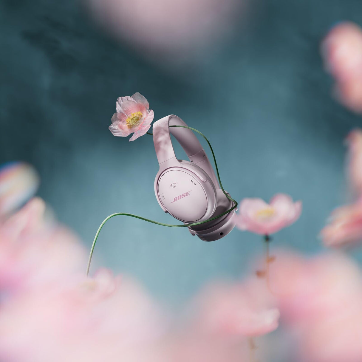 Bose QuietComfort Headphones, Auriculares inalámbricos con cancelación de Ruido, Auriculares de Diadema con Bluetooth, micrófono y Cable con hasta 24 Horas de autonomía, Rosa Palo - Edición Limitada