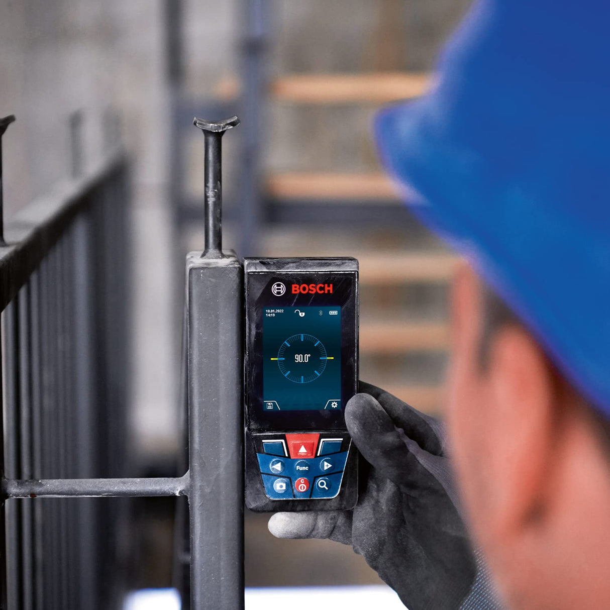 Bosch Professional Medidor Láser GLM 150-27 C (cámara integrada, batería de 3,6 V integrada, alcance: hasta 150 m, robusto, IP54, ±1,5 mm*, correa de sujeción, funda)