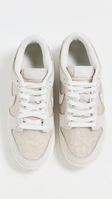 NIKE W Dunk Low, Sneaker Mujer, Lt Orewood Brn Soft Pearl Coconut Milk, 38.5 EU
