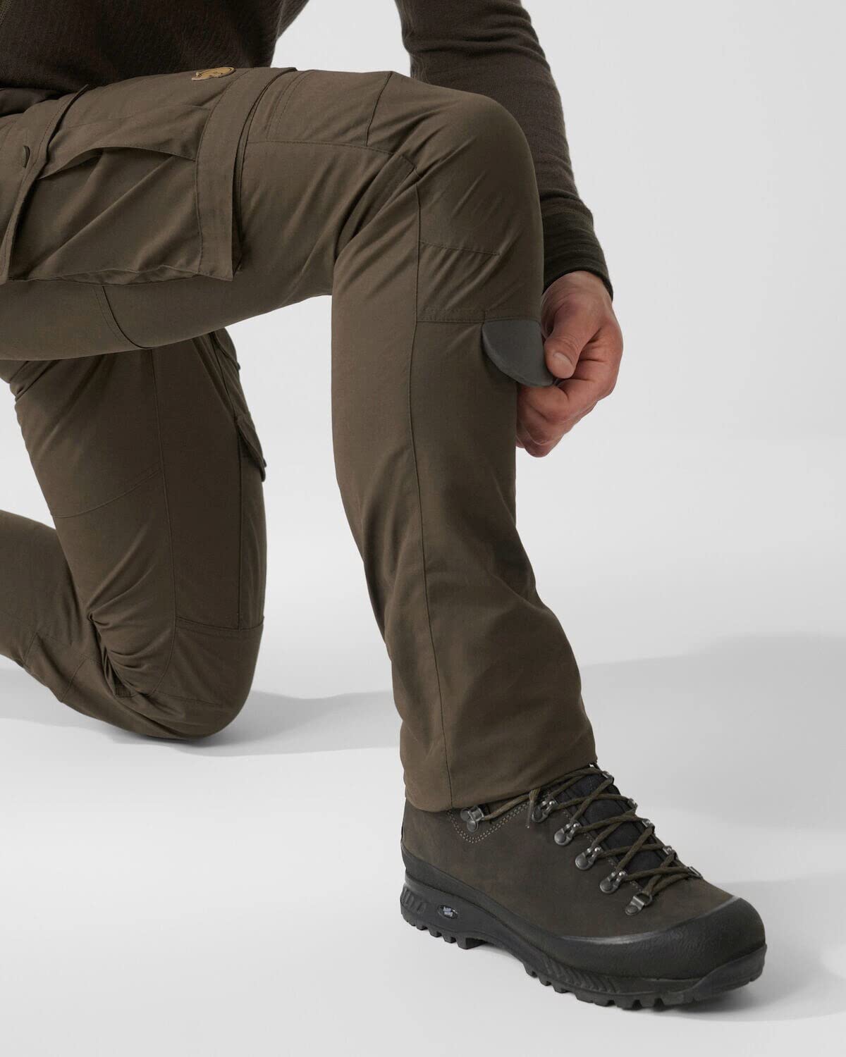 Fjallraven Barents Pro Hunting Trousers M Sport, Hombre, Dark Olive, 46