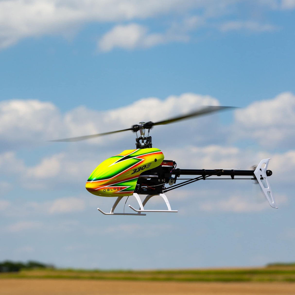 Blade Helicóptero teledirigido 330 S RTF Basic (Pilas y Cargador no Incluido), con Caja Fuerte