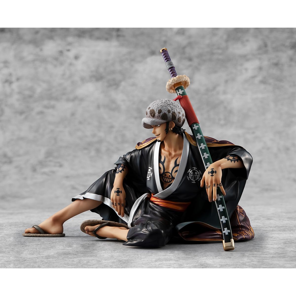 Megahouse - One Piece - Warriors Alliance - Trafalgar Law, Retrato de Piratas Figura Coleccionable