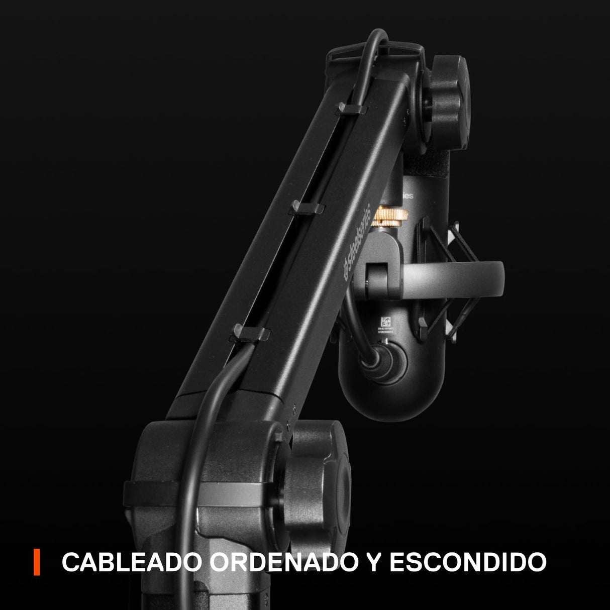 SteelSeries Alias/Alias Pro brazo de soporte — para gaming, streaming y podcast — rotación de 360° — pinza para escritorios — con diseño de tijeras plegables — adaptadores de 3/8" y 5/8"
