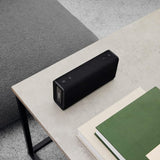 Urbanista Brisbane Plus Altavoz Bluetooth 5.3, Altavoz Portátil con Emparejamiento de Sistema para Reproducción Estéreo, Reproducción de 60 Horas, Resistencia IPX5, Carga USB C, Negro Medianoche