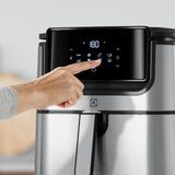 Electrolux E6Af1-6St Explore 6 Freidora de aire, 8 programas de cocina preestablecidos para cocina sana, potencia 1800 W, plata negra, ‎43 x 42,5 x 42,5 cm, 7,3 kg