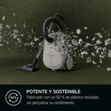 AEG AB61H6SW Aspiradora de Trineo con Bolsa, 850W de Potencia, 3,5L de Capacidad, Radio de acción 12m, Ruedas XL, Filtro Lavable, 3 cepillos + 3 Accesorios, 10 años garantía Motor, Blanco