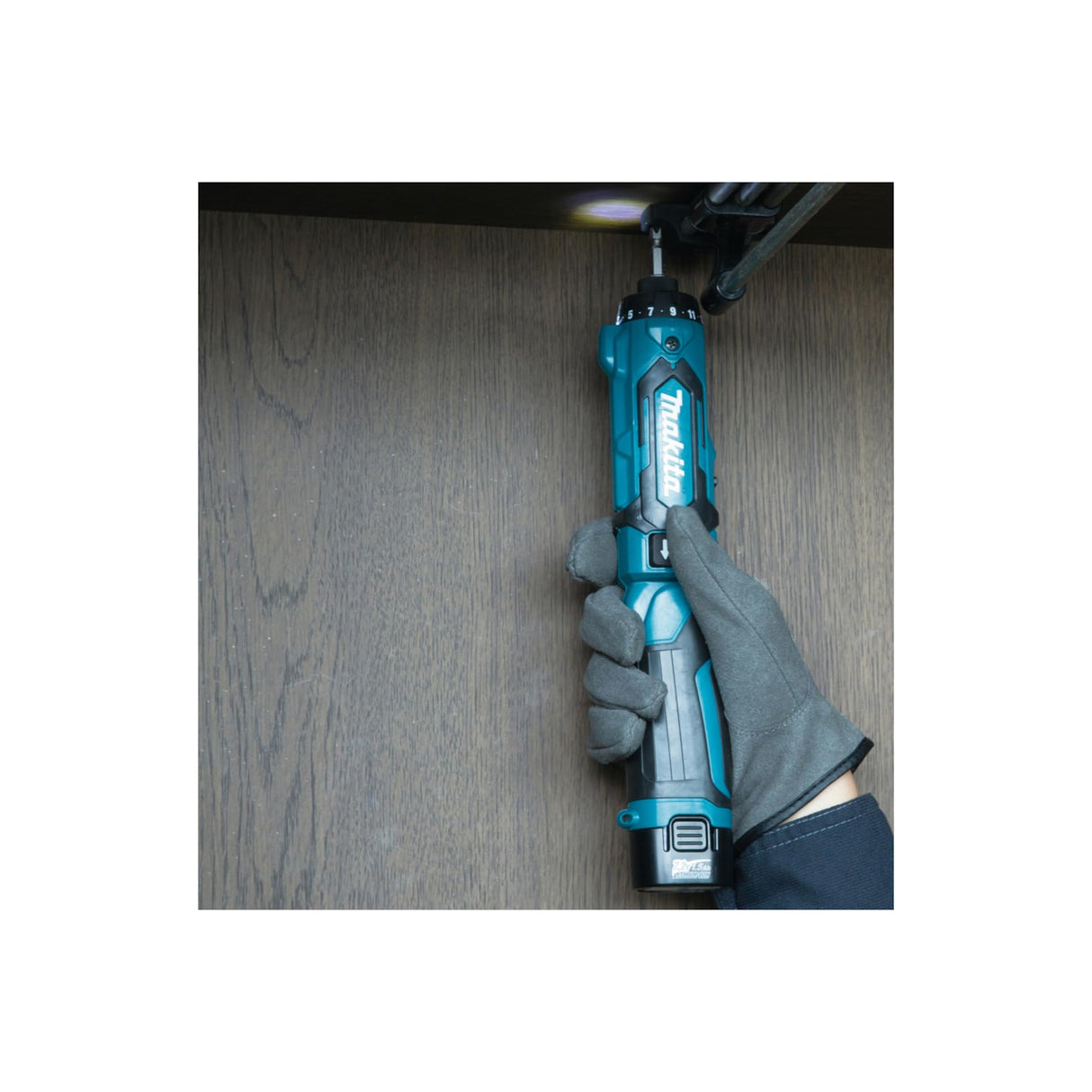 Makita DF012DSE power screwdriver/mpact driver Negro, Azul 200 RPM - Destornillador (7,2 V, Ión de litio, 1500 mAh, 44 mm, 218 mm, 142 mm)