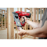 Milwaukee M18FFN-502C - Clavadora de marco de combustible de 18 V con 2 baterías de 5.0 Ah y cargador