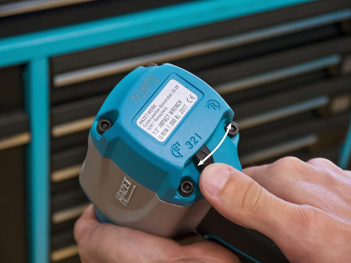Llave de impacto neumática HAZET 9012SPC I Máx. par de liberación: 850 Nm, salida: cuadrado 12,5 mm, presión de funcionamiento: 6,3 bar I mecanismo de impacto de perno de alto rendimiento