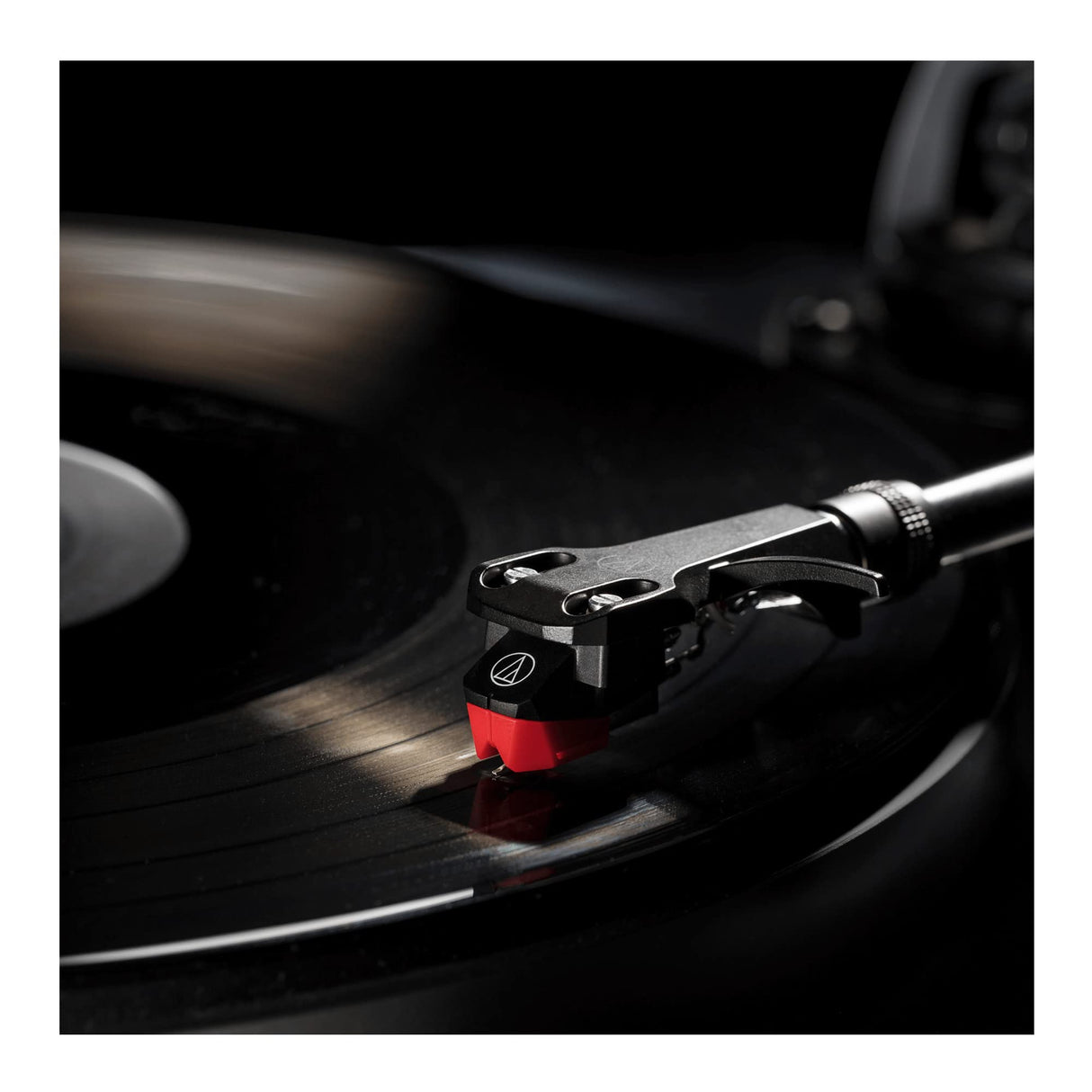 Audio Technica AT-VM95ML/H - Cartucho magnético móvil Dual (Negro/Rojo)