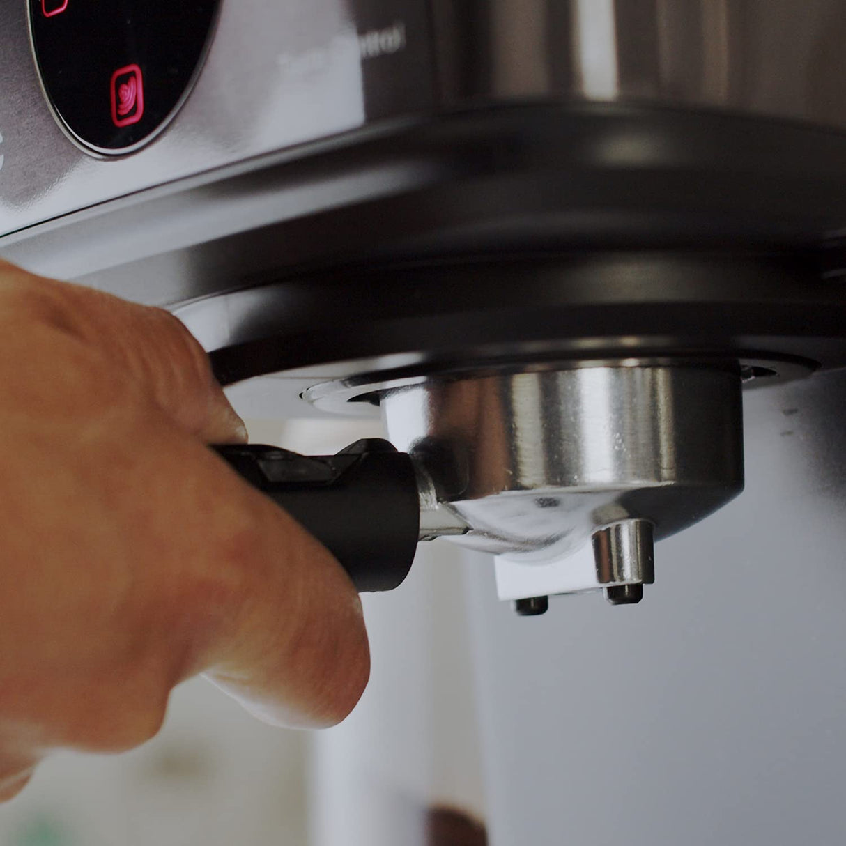 Solac CE4498 Taste Control - Cafetera espresso táctil, 20bar, Double Cream, Espresso y Cappuccino, 850W, parada automática, 1 o 2 cafés, Monodosis/molido, Vaporizador de acero inoxidable, 1.5 L, negra