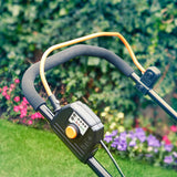 LawnMaster CLMF2437G Cortacésped con Batería 24V MAX 2x4.0Ah, 37cm hasta 300m², Altura de Corte 6 Niveles 22-72 mm, Bolsa de Recogida de 40L