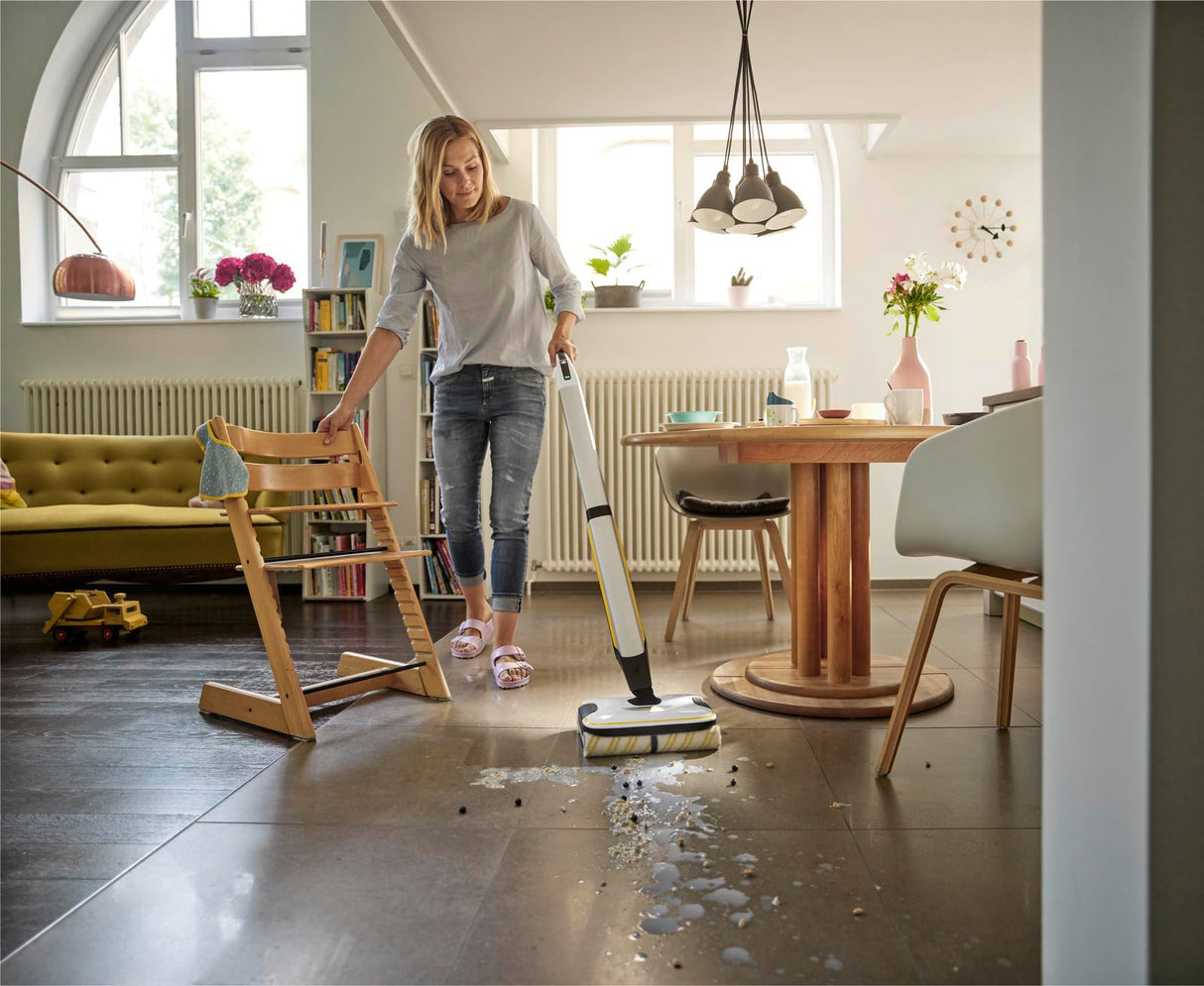Kärcher Fregona Eléctrica FC 7 Cordless, con Cuatro Rodillos de Microfibra, Autonomía de Batería: Aprox. 45 min, Rendimiento de Superficie por Carga de la Batería: Aprox. 175 m²