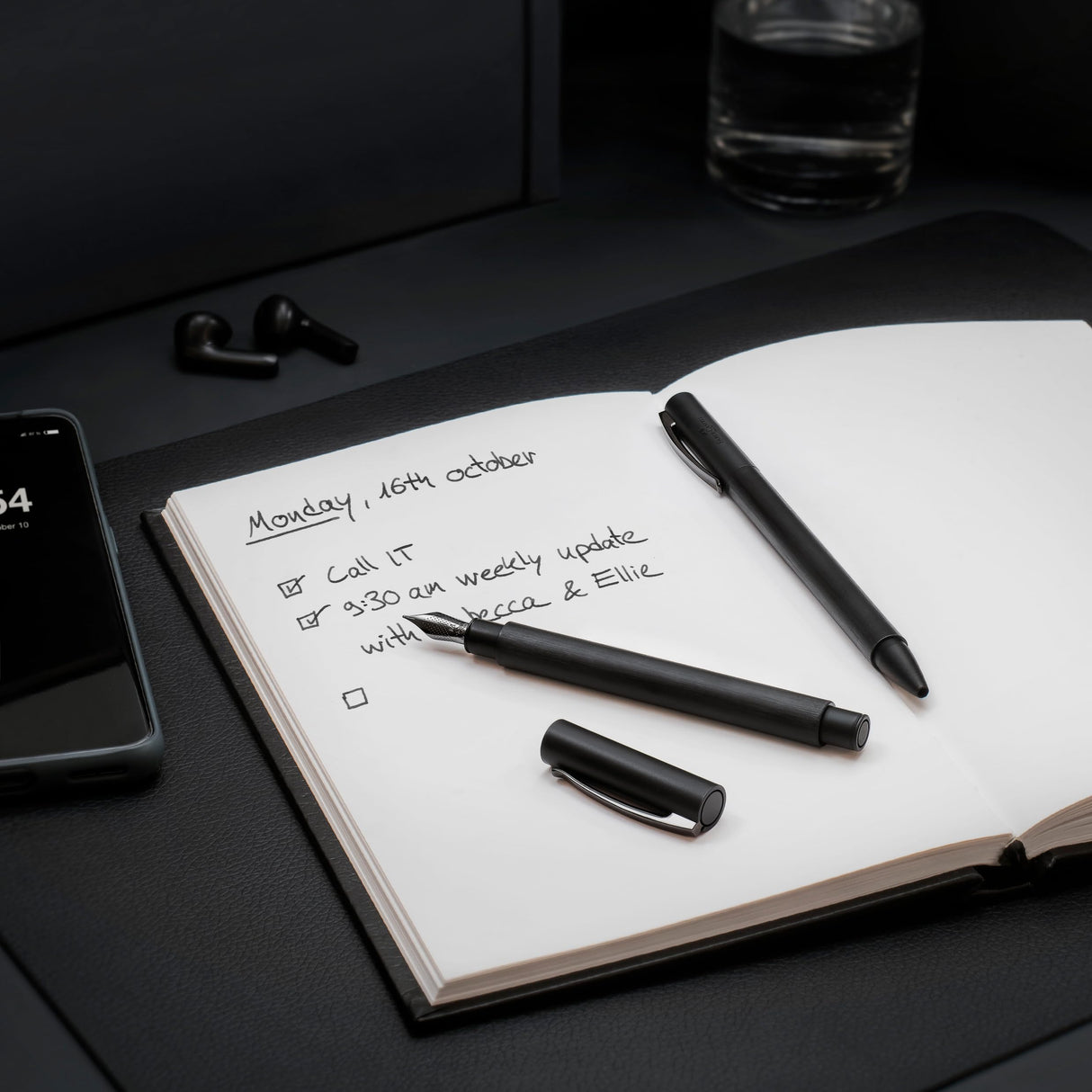 Faber-Castell 147150 - Pluma estilográfica Ambition - Negro - Tamaño M