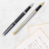 Waterman Hémisphère pluma estilográfica | color negro mate con adorno de oro de 23 quilates | plumín mediano con cartucho de tinta azul | estuche de regalo