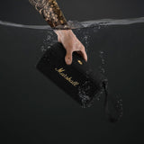 Marshall Middleton Altavoz Bluetooth inalámbrico portátil, más de 20 horas de tiempo de reproducción portátil, IP67 a prueba de agua, Negro y Latón