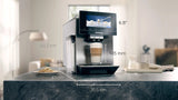 Siemens EQ900, cafetera totalmente automática con molino, BaristaMode, eGrinder, sistema beanIdent, pantalla iSelect de 6,8 pulgadas, aplicación Home Connect, acero inoxidable, TQ905R03