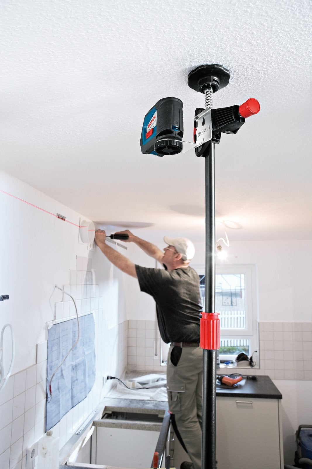 Bosch Professional barra telescópica para láseres y niveles BT 350 (altura: 140–350 cm, 3 secciones)