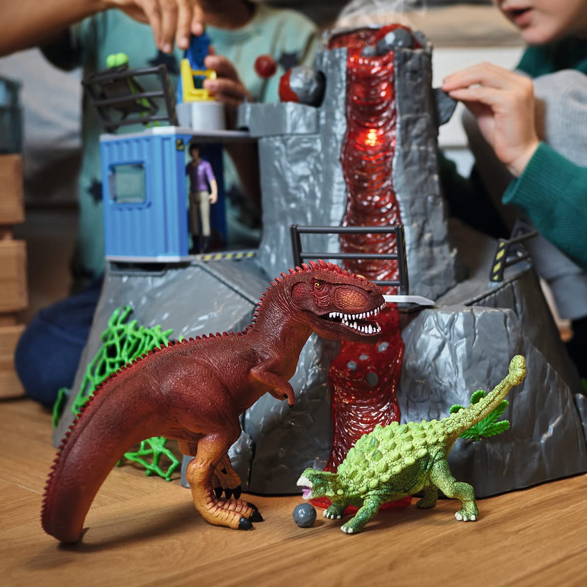 Schleich Dinosaurs 42564 — Set Campamento Base de Expedición con Dinosaurios de Juguetes — Incluye Volcán en Erupción LED, Exploradores y 2 Figuras de Dinosaurios — Juguetes para Niños 5 Años o Más