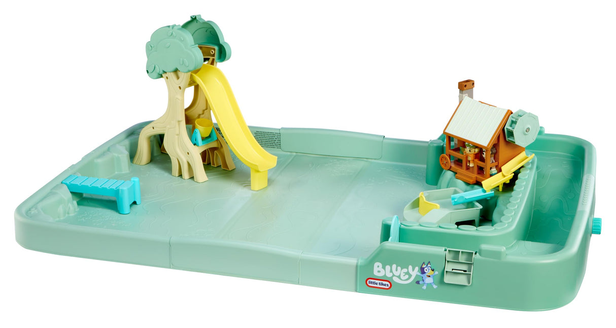 little tikes Bluey Bushland Adventure - Viene con 6 Accesorios, Bluey Active Play, para Niños y Niñas de 2 a 4 Años