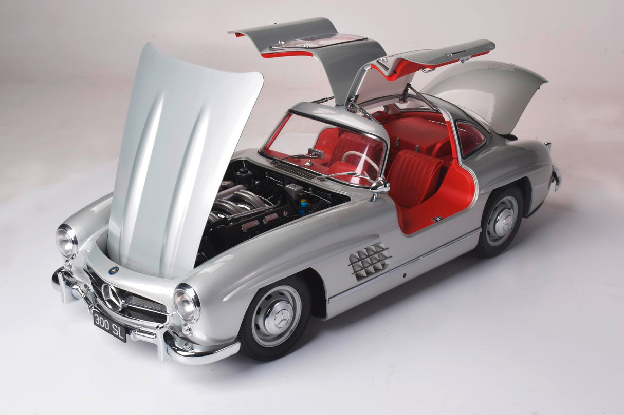 IXO Collections IXO Colecciones 1:8 IXO Mercedes 300 SL - modelismo, Modelo de Suelo, Kit, Kit de modelismo, 602 Piezas