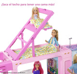 Barbie Caravana DreamCamper 3 en 1, Aprox. 1m; Autocaravana transformable con Piscina, camioneta, Barca y 50 Accesorios; para niñas y niños + 3 años, GHL93