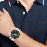 Tommy Hilfiger Reloj Analógico de Cuarzo multifunción para hombre con Correa en Acero Inoxidable, Verde (Green)