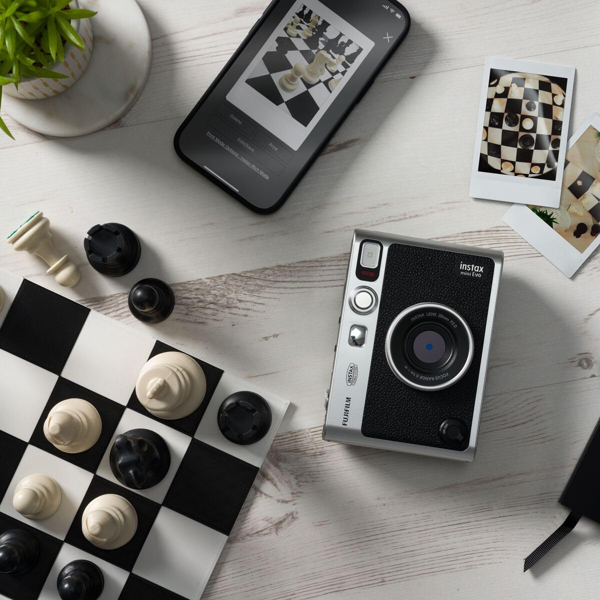 instax Mini EVO Black-C. Cámara e Impresora con Pantalla LCD de 2,7 Pulgadas, 10 Efectos de Lente y 10 Efectos de película