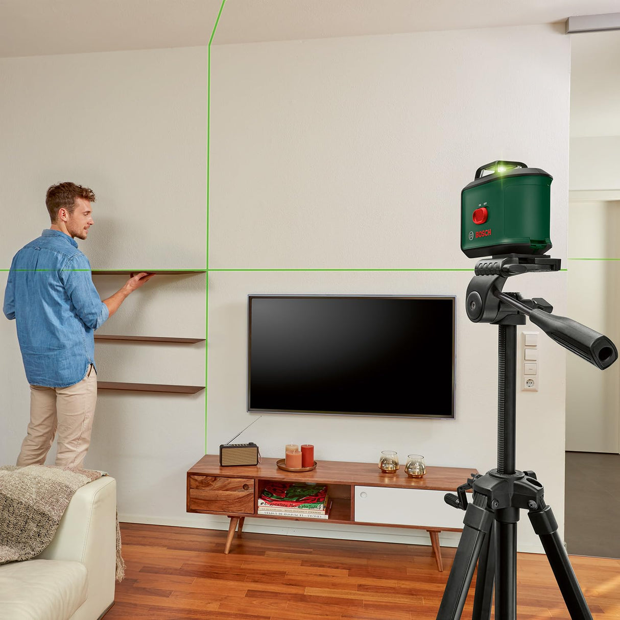 Bosch nivel láser de líneas cruzadas UniversalLevel 360 con trípode (líneas de láser en vertical + horizontal, incl. 360° para la alineación por toda la estancia, en caja de cartón)