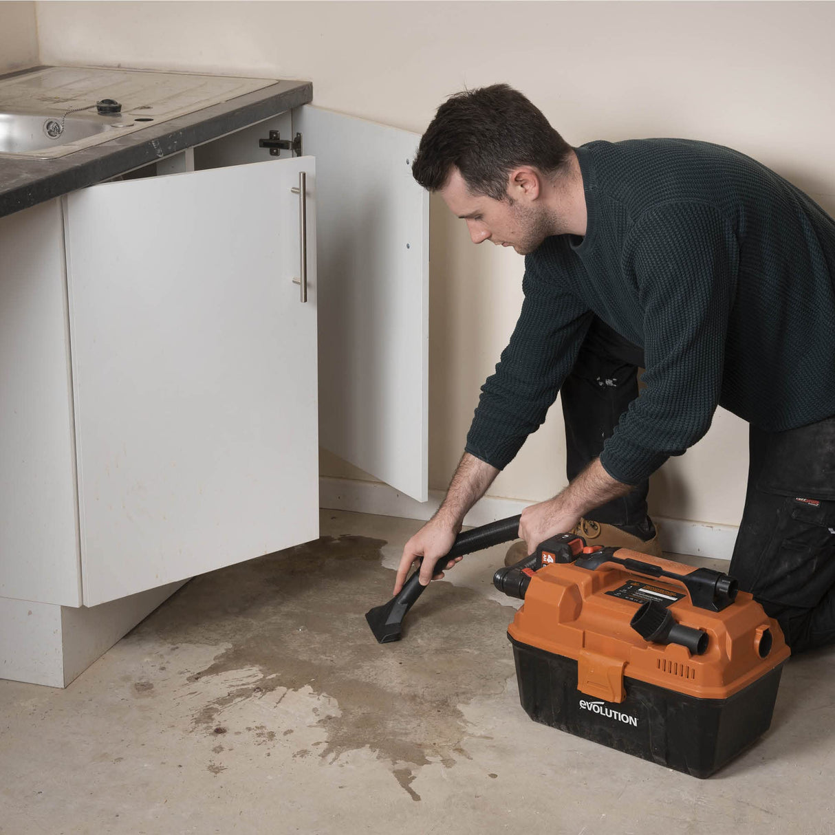 Evolution Cordless R11VAC-Li Aspiradora de taller en seco y húmedo 18v Li-Ion EXT