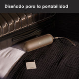 Beats Pill - Altavoz Bluetooth inalámbrico y Cargador portátil Mediante USB-C, hasta 24 Horas de autonomía, Resistencia al Agua IP67, Compatible con Apple y Android, micrófono Integrado – Champán