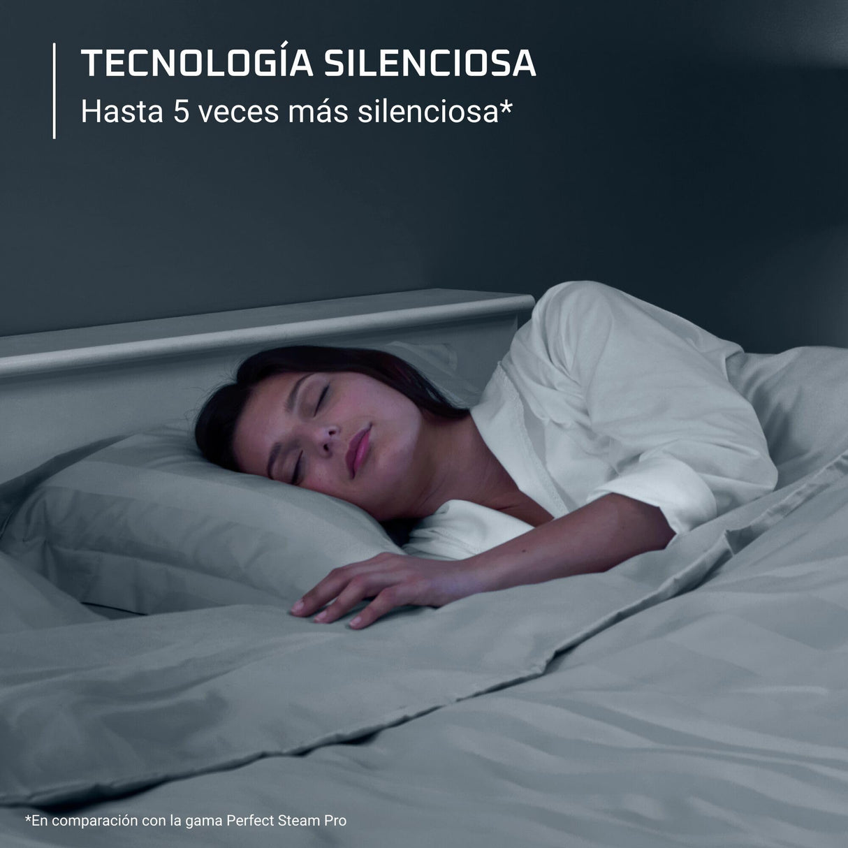 Rowenta Silence Pro -Centro de planchado, autonomía ilimitada, 8 bares, golpe vapor 600 g/min, suela Microsteam, función ECO y depósito cal, 1.3 litros, Color Negro Y Gris DG9248