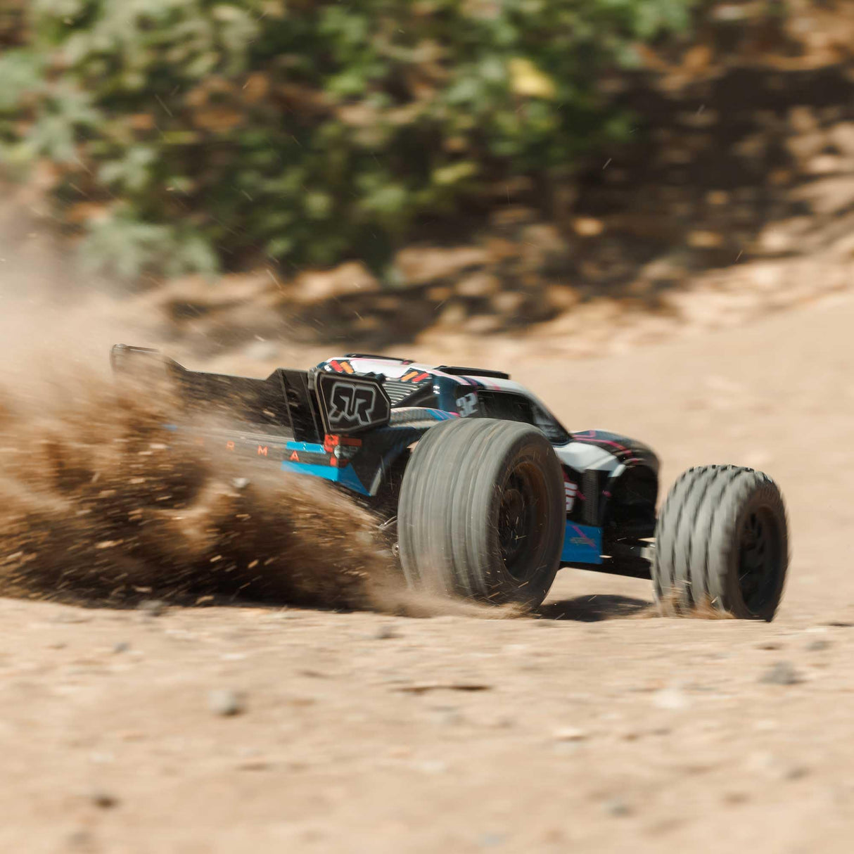 ARRMA VORTEKS Mega 550 2WD Coche teledirigido 1/10, Stadium Truck, más de 30 km/h, actualizable, Incluye Accesorios, Azul, ARA3205T1